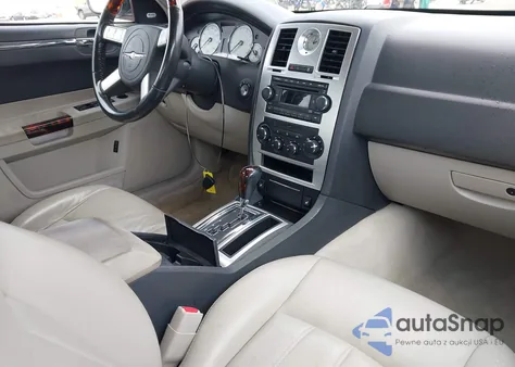 2006 Chrysler 300C z USA, uszkodzony, nr VIN 2C3LA63H16H193993